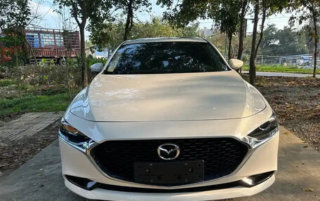 Mazda 3, 2020 год, 1 800 000 рублей, 2 фотография