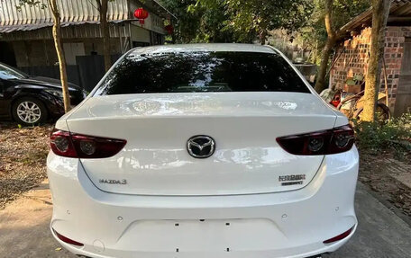 Mazda 3, 2020 год, 1 800 000 рублей, 14 фотография