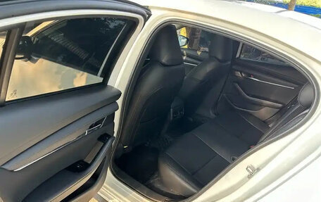 Mazda 3, 2020 год, 1 800 000 рублей, 8 фотография