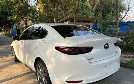 Mazda 3, 2020 год, 1 800 000 рублей, 15 фотография