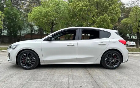 Ford Focus IV, 2022 год, 1 350 999 рублей, 5 фотография