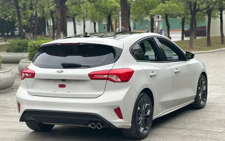 Ford Focus IV, 2022 год, 1 350 999 рублей, 7 фотография