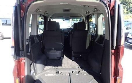 Honda Stepwgn IV, 2020 год, 1 710 000 рублей, 12 фотография