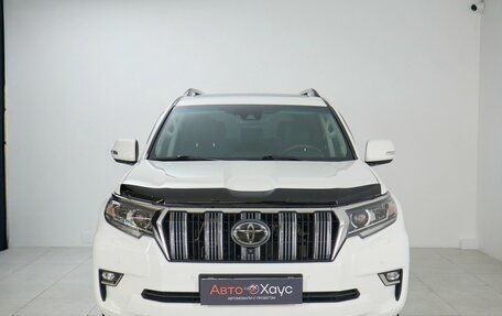 Toyota Land Cruiser Prado 150 рестайлинг 2, 2017 год, 5 695 000 рублей, 2 фотография