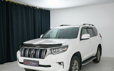 Toyota Land Cruiser Prado 150 рестайлинг 2, 2017 год, 5 695 000 рублей, 3 фотография