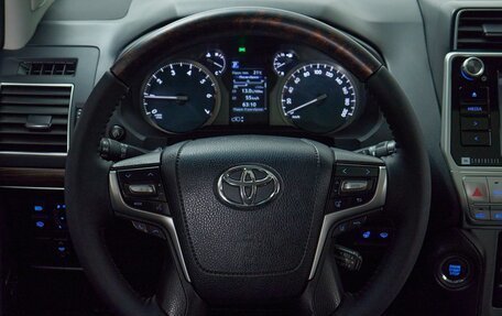 Toyota Land Cruiser Prado 150 рестайлинг 2, 2017 год, 5 695 000 рублей, 16 фотография