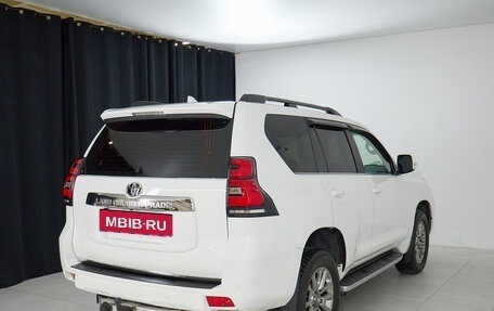 Toyota Land Cruiser Prado 150 рестайлинг 2, 2017 год, 5 695 000 рублей, 7 фотография