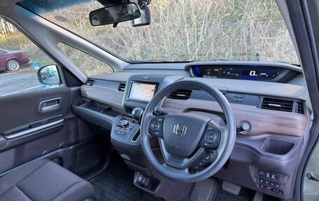 Honda Freed II, 2020 год, 1 190 000 рублей, 13 фотография