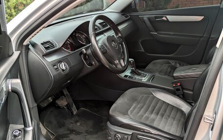Volkswagen Passat B7, 2013 год, 890 000 рублей, 3 фотография