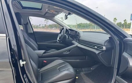 Hyundai Elantra, 2022 год, 1 420 000 рублей, 16 фотография