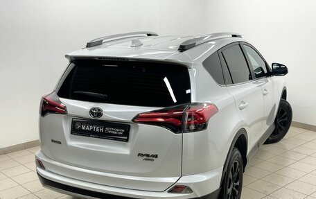Toyota RAV4, 2019 год, 3 199 000 рублей, 9 фотография