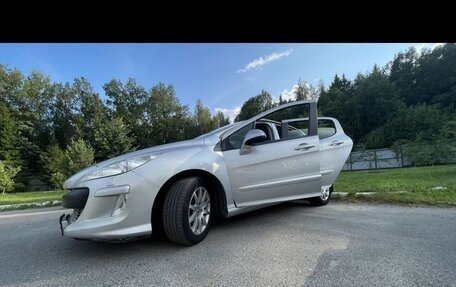 Peugeot 308 II, 2010 год, 590 000 рублей, 2 фотография