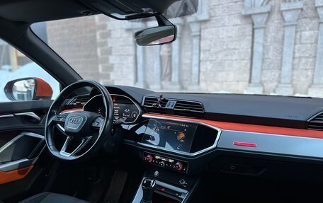Audi Q3, 2019 год, 2 370 000 рублей, 11 фотография
