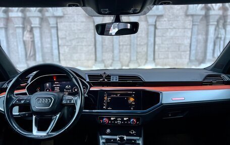 Audi Q3, 2019 год, 2 370 000 рублей, 10 фотография