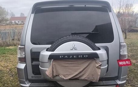 Mitsubishi Pajero IV, 2011 год, 2 100 000 рублей, 4 фотография
