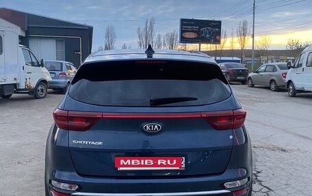 KIA Sportage IV рестайлинг, 2018 год, 1 560 000 рублей, 6 фотография