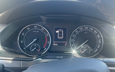 Skoda Superb III рестайлинг, 2018 год, 2 350 000 рублей, 15 фотография