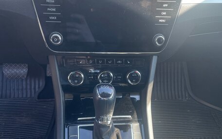 Skoda Superb III рестайлинг, 2018 год, 2 350 000 рублей, 17 фотография