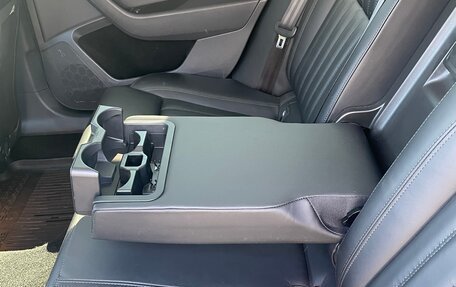 Skoda Superb III рестайлинг, 2018 год, 2 350 000 рублей, 25 фотография