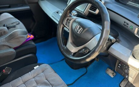 Honda Freed I, 2013 год, 1 040 000 рублей, 5 фотография