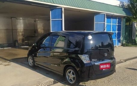 Honda Freed I, 2013 год, 1 040 000 рублей, 6 фотография