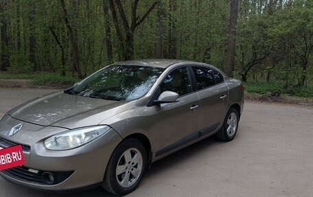 Renault Fluence I, 2010 год, 700 000 рублей, 2 фотография