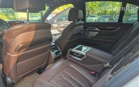 BMW 7 серия, 2021 год, 5 835 000 рублей, 15 фотография
