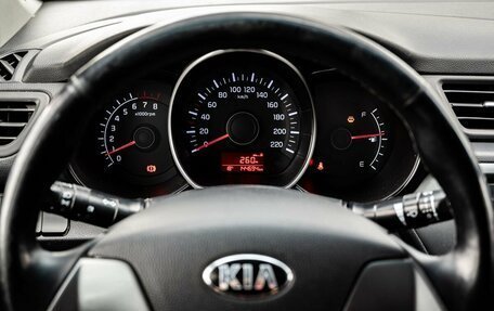 KIA Rio III рестайлинг, 2015 год, 900 000 рублей, 18 фотография