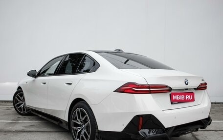 BMW 5 серия, 2023 год, 9 339 000 рублей, 12 фотография