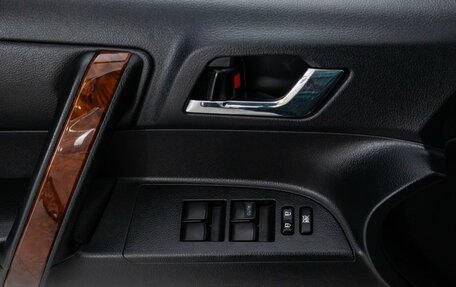 Toyota Highlander III, 2012 год, 2 345 000 рублей, 19 фотография