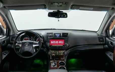 Toyota Highlander III, 2012 год, 2 345 000 рублей, 9 фотография