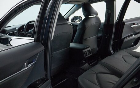 Toyota Camry, 2020 год, 3 045 000 рублей, 13 фотография