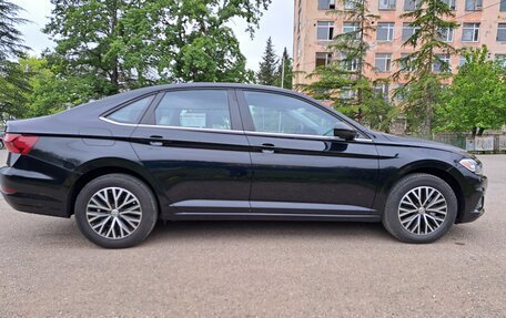 Volkswagen Jetta VII, 2021 год, 1 800 000 рублей, 2 фотография