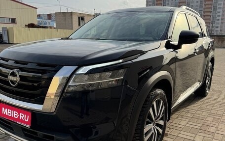 Nissan Pathfinder, 2021 год, 7 400 000 рублей, 1 фотография