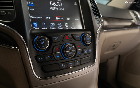 Jeep Grand Cherokee, 2014 год, 3 180 000 рублей, 23 фотография
