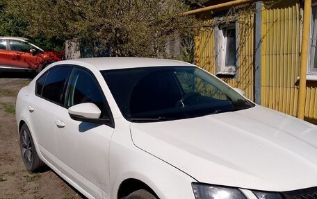 Skoda Octavia, 2018 год, 900 000 рублей, 2 фотография