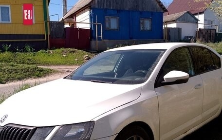 Skoda Octavia, 2018 год, 900 000 рублей, 4 фотография