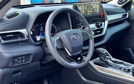 Toyota Highlander, 2025 год, 5 577 000 рублей, 21 фотография