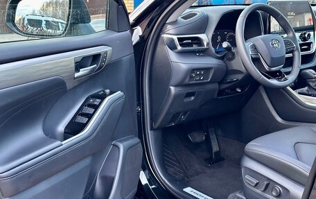 Toyota Highlander, 2025 год, 5 577 000 рублей, 20 фотография