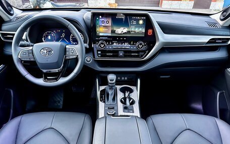 Toyota Highlander, 2025 год, 5 577 000 рублей, 26 фотография