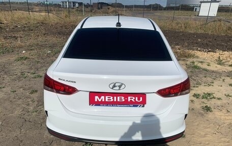 Hyundai Solaris II рестайлинг, 2021 год, 1 570 000 рублей, 5 фотография