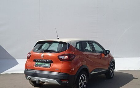 Renault Kaptur I рестайлинг, 2016 год, 1 370 000 рублей, 8 фотография