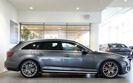 Audi A4, 2019 год, 2 990 000 рублей, 4 фотография