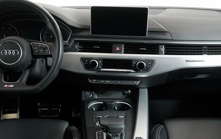Audi A4, 2019 год, 2 990 000 рублей, 16 фотография