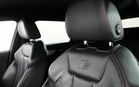 Audi A4, 2019 год, 2 990 000 рублей, 27 фотография