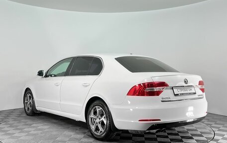 Skoda Superb III рестайлинг, 2013 год, 949 000 рублей, 7 фотография