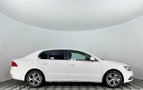 Skoda Superb III рестайлинг, 2013 год, 949 000 рублей, 4 фотография