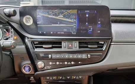 Lexus ES VII, 2022 год, 3 705 000 рублей, 17 фотография