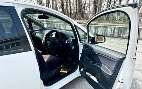 Mitsubishi Colt VI рестайлинг, 2002 год, 370 000 рублей, 6 фотография