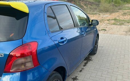 Toyota Yaris III рестайлинг, 2007 год, 638 000 рублей, 5 фотография